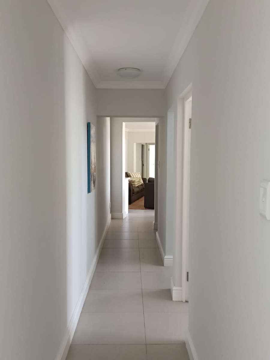 6 Bedroom Property for Sale in Wavecrest Eastern Cape